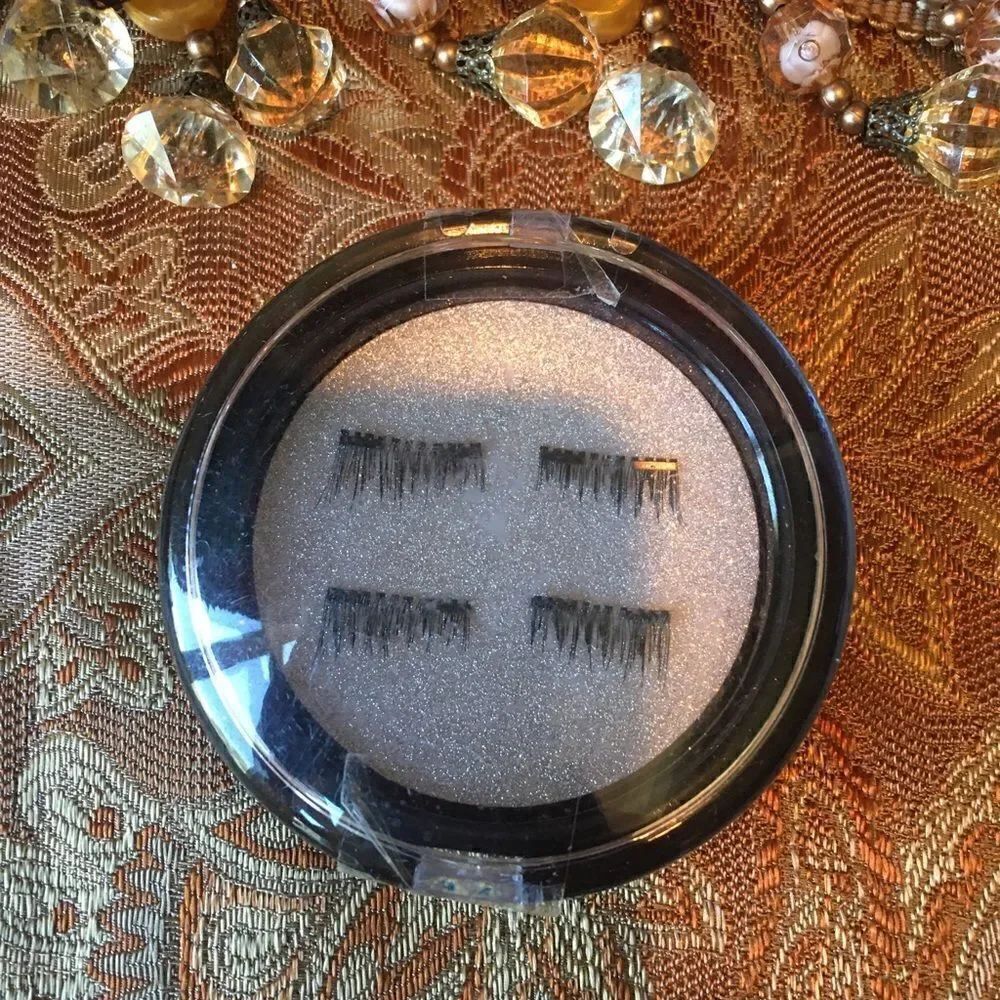 🎃 - MAGNETIC EYELASHES - new & sealed! - Picture 10 of 12